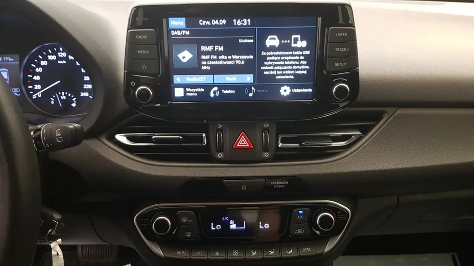 HYUNDAI i30 i30 1.5 T-GDI 48V Comfort DCT