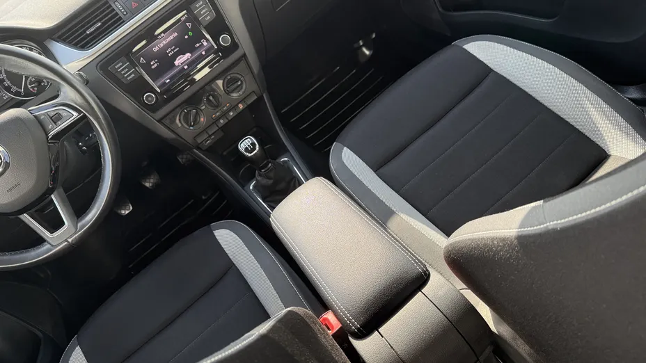 SKODA Rapid Rapid 1.6 TDI DPF Ambition