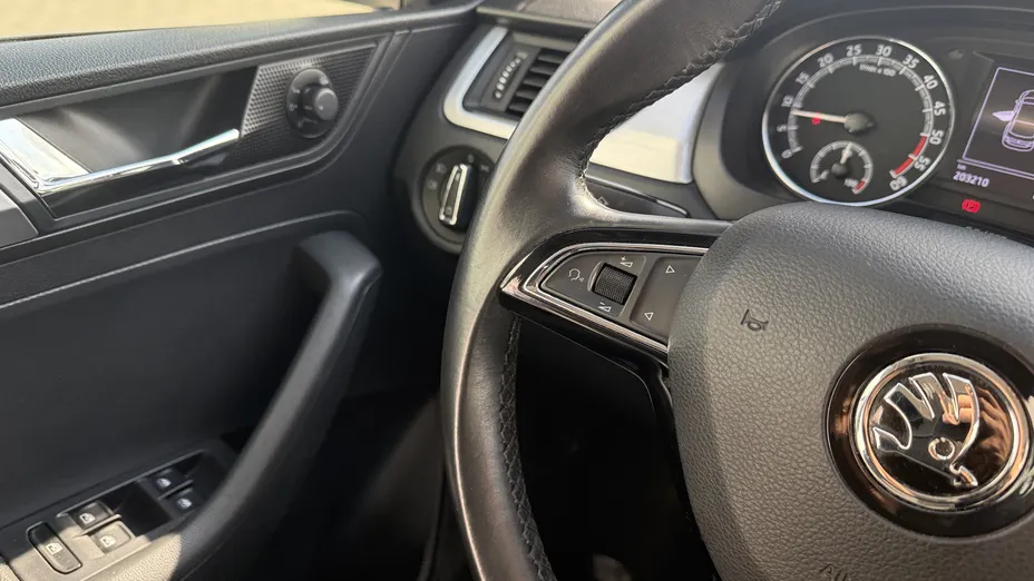 SKODA Rapid Rapid 1.6 TDI DPF Ambition