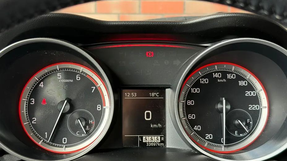 SUZUKI Swift Swift 1.2 Dualjet SHVS Premium
