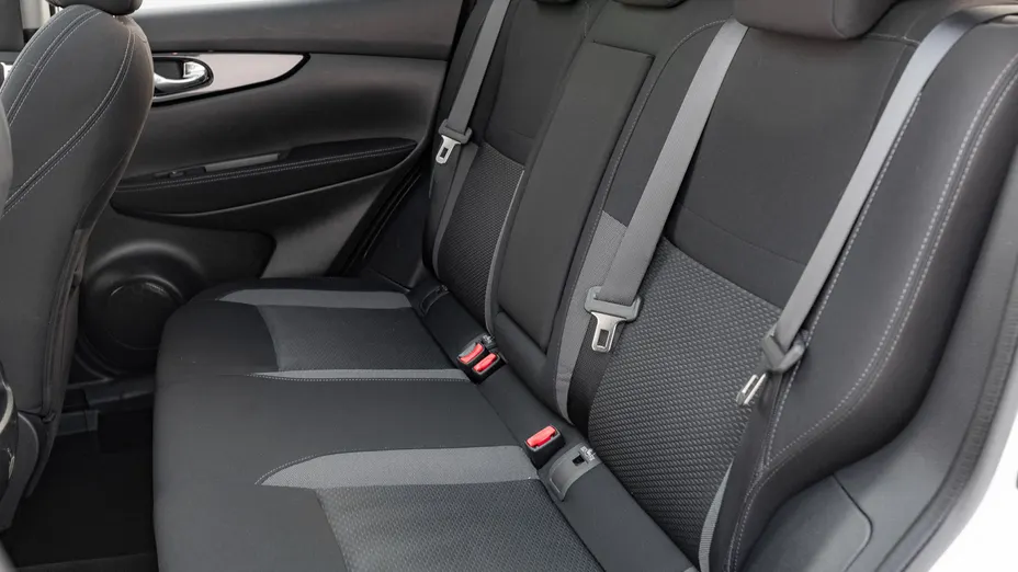 NISSAN Qashqai Qashqai 1.3 DIG-T N-Connecta