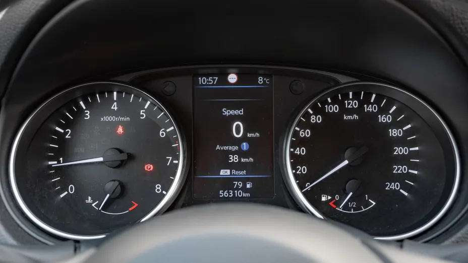 NISSAN Qashqai Qashqai 1.3 DIG-T N-Connecta