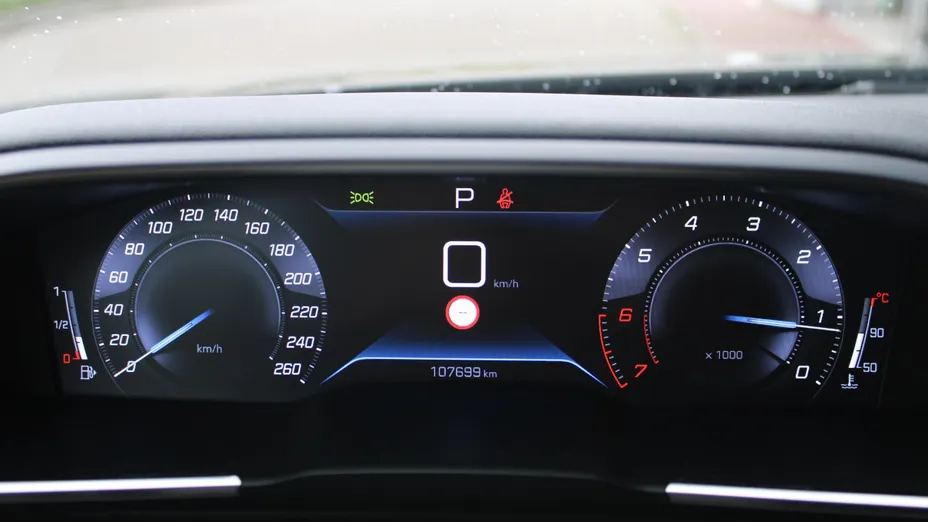 PEUGEOT 508 508 1.6 PureTech Allure S&S EAT8