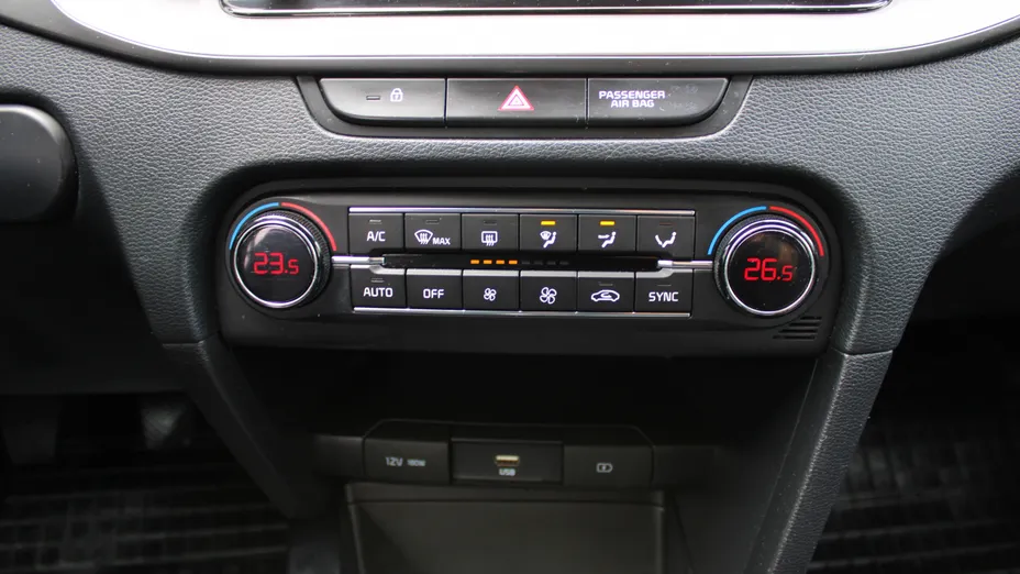 KIA Cee'd Ceed 1.4 T-GDI M