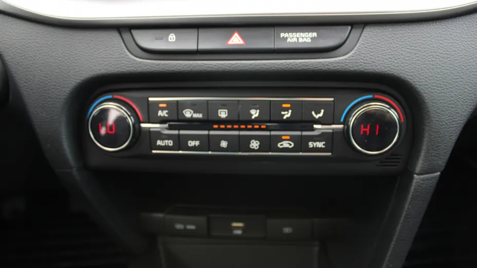 KIA Cee'd Ceed 1.4 T-GDI M