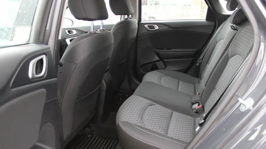KIA Cee'd Ceed 1.4 T-GDI M