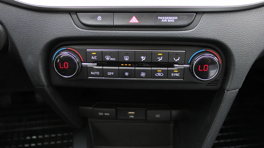 KIA Cee'd Ceed 1.4 T-GDI M