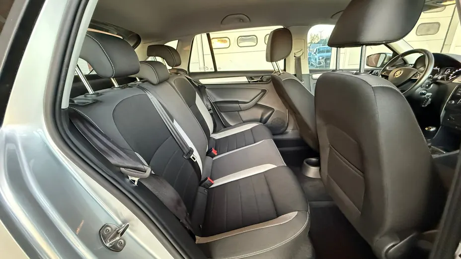 SKODA Rapid Rapid Spb. 1.0 TSI Ambition