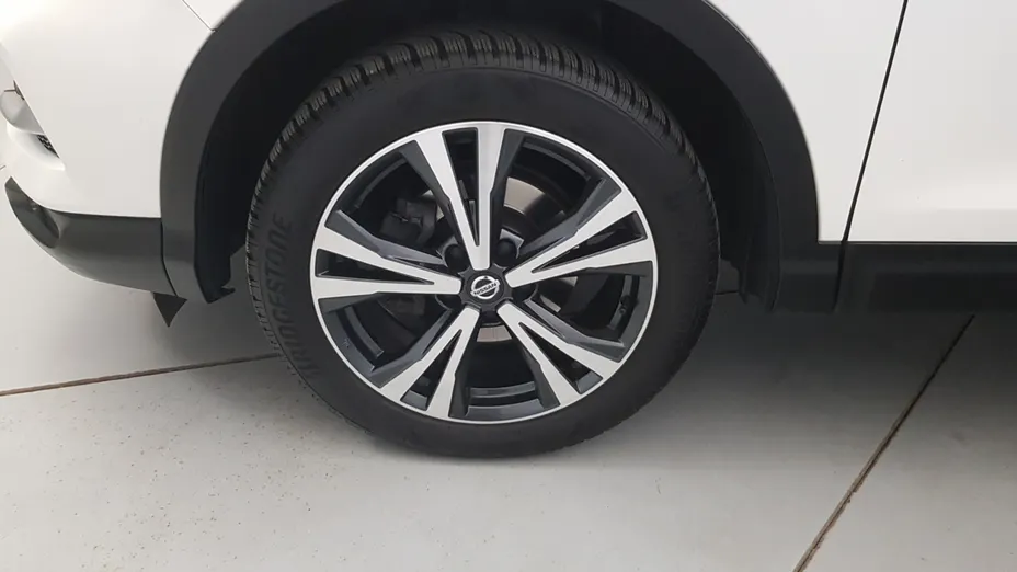 NISSAN Qashqai Qashqai 1.3 DIG-T N-Connecta EU6d