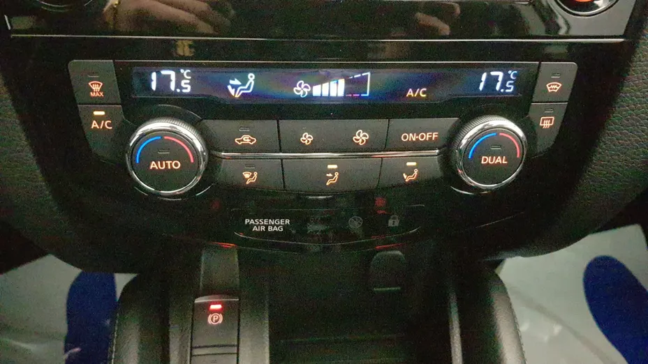 NISSAN Qashqai Qashqai 1.3 DIG-T N-Connecta EU6d
