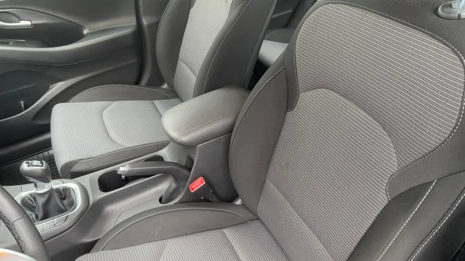 HYUNDAI i30 i30 1.5 DPI Classic +