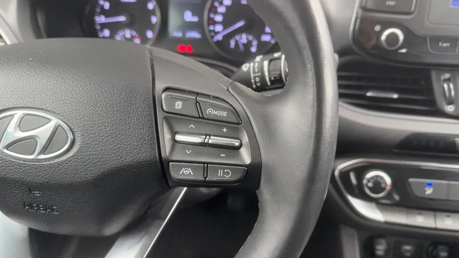 HYUNDAI i30 i30 1.5 DPI Classic +