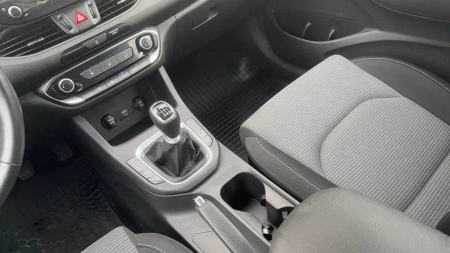 HYUNDAI i30 i30 1.5 DPI Classic +