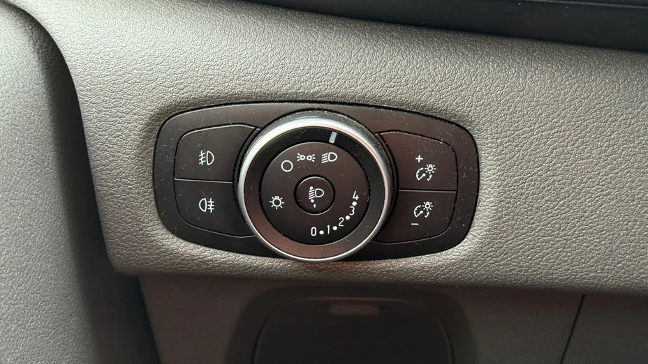 FORD Transit Custom Transit Custom Kombi 320 L2H2 Trend