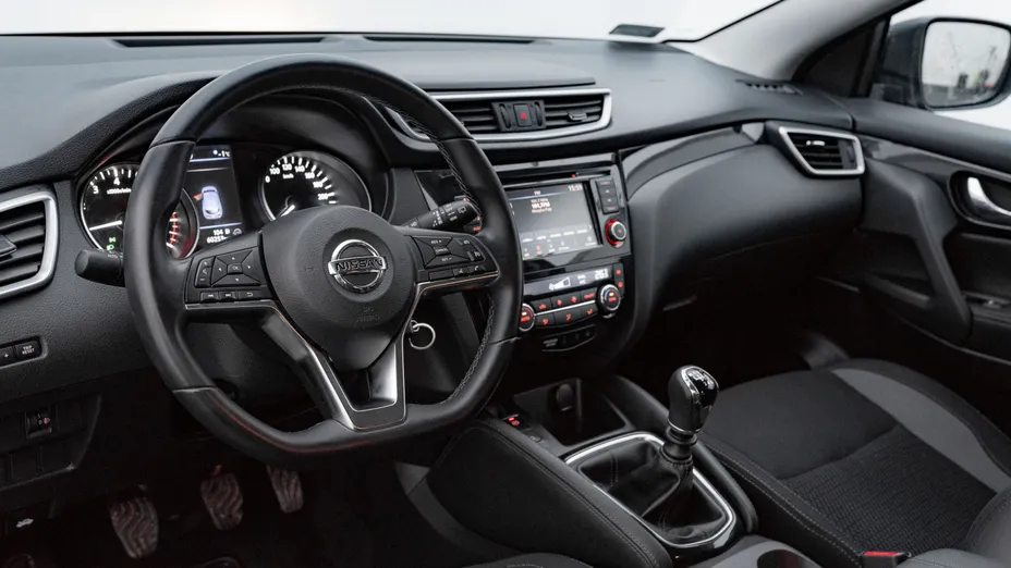 NISSAN Qashqai Qashqai 1.3 DIG-T Acenta