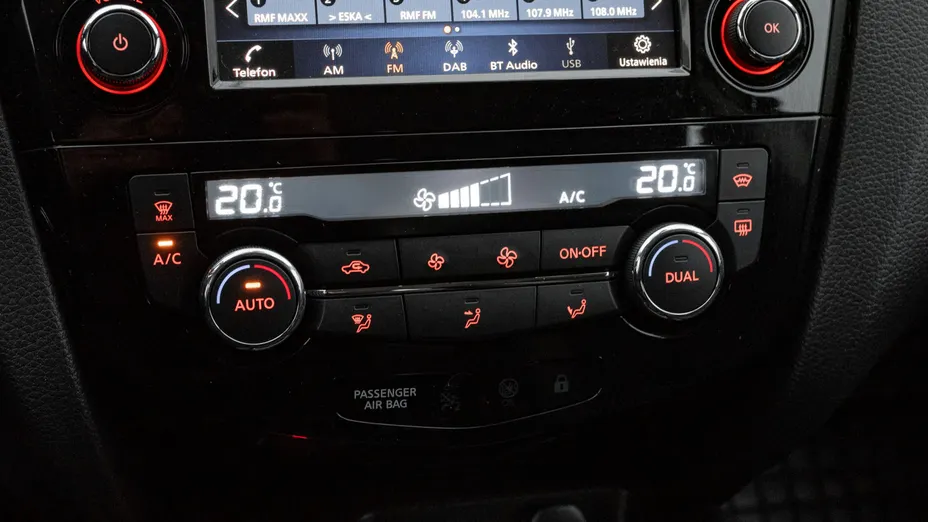 NISSAN Qashqai Qashqai 1.3 DIG-T Acenta