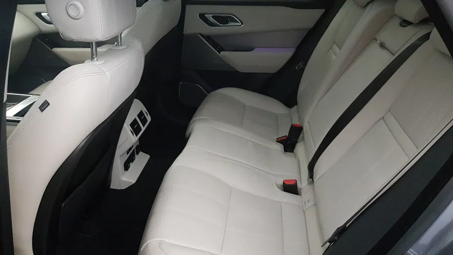 LAND ROVER Range Rover Velar Velar 2.0 SD4 R-Dynamic SE