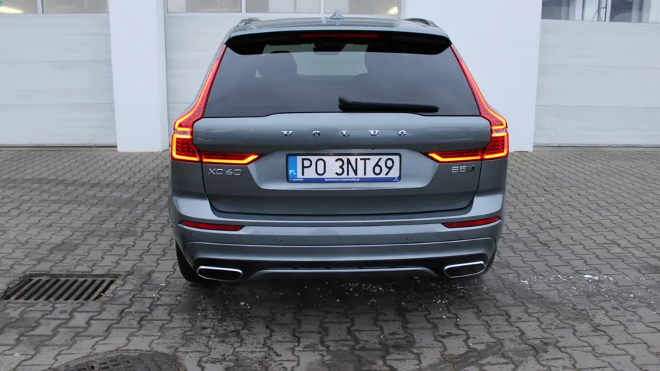 VOLVO XC60 XC60 B5 D AWD R-Design aut