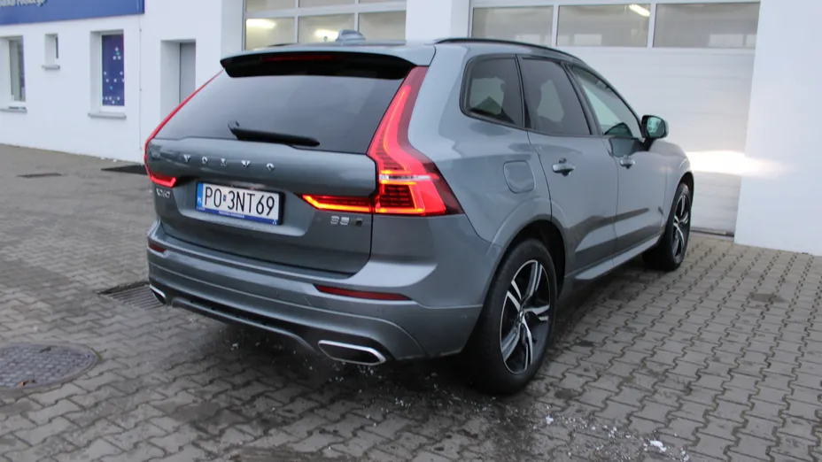 VOLVO XC60 XC60 B5 D AWD R-Design aut