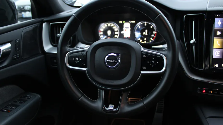 VOLVO XC60 XC60 B5 D AWD R-Design aut