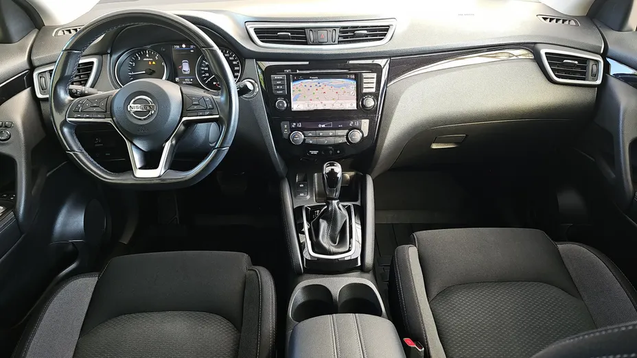 NISSAN Qashqai Qashqai 1.3 DIG-T N-Connecta DCT