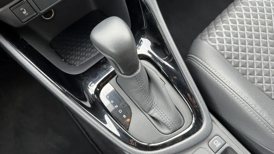 TOYOTA Yaris Yaris Hybrid 1.5 Selection Style