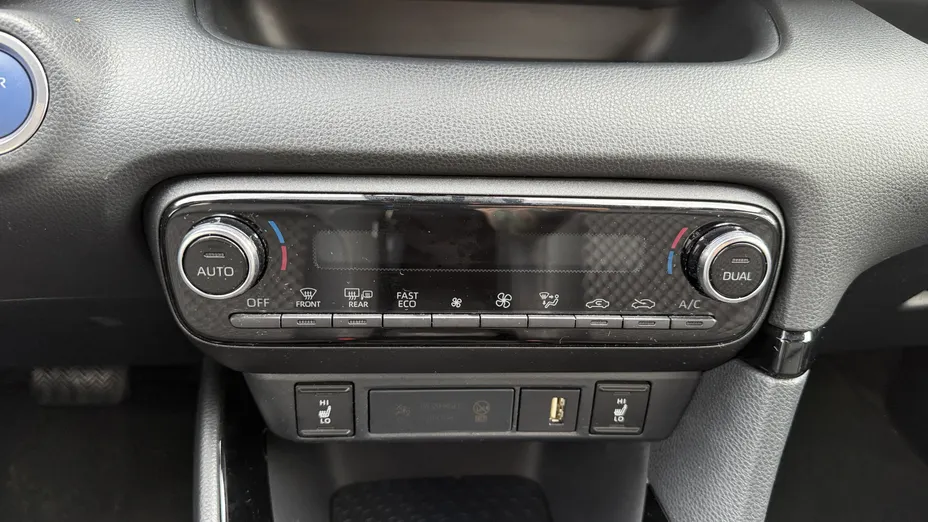 TOYOTA Yaris Yaris Hybrid 1.5 Selection Style