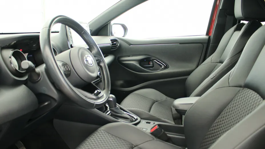 TOYOTA Yaris Yaris Hybrid 1.5 Selection Style
