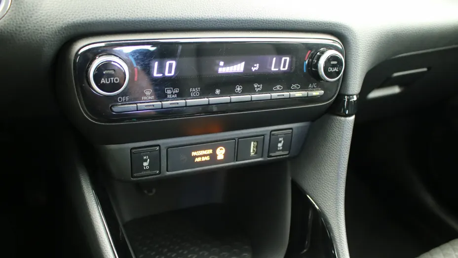TOYOTA Yaris Yaris Hybrid 1.5 Selection Style
