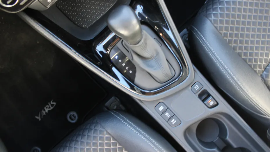 TOYOTA Yaris Yaris Hybrid 1.5 Selection Style