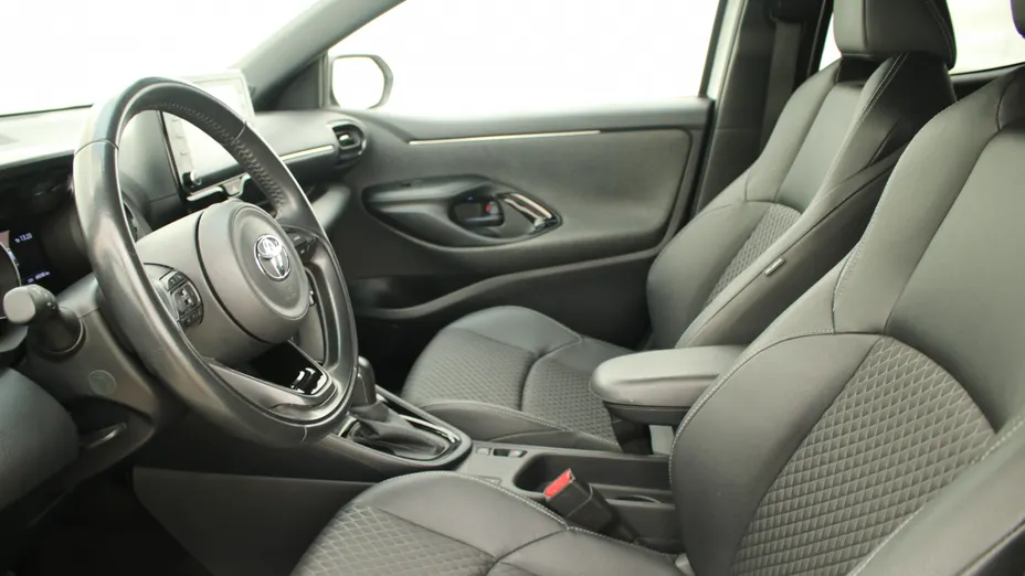 TOYOTA Yaris Yaris Hybrid 1.5 Selection Style