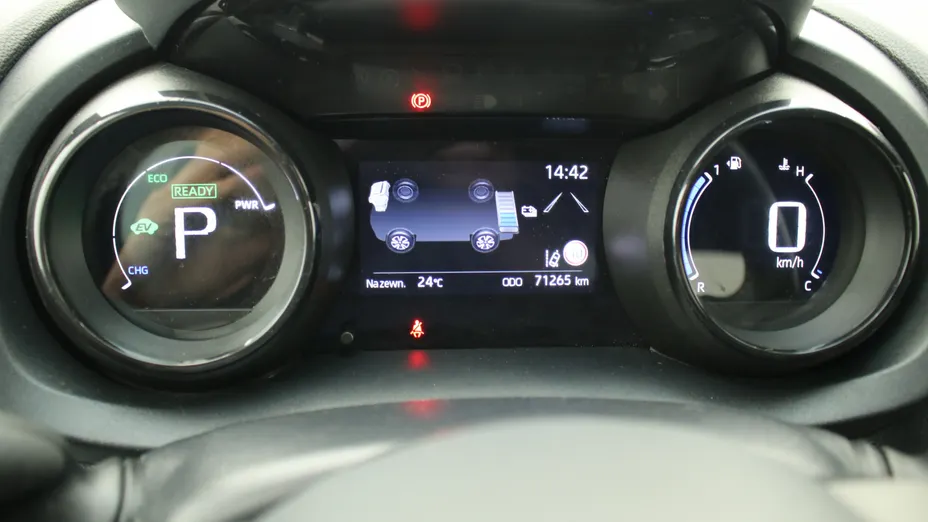 TOYOTA Yaris Yaris Hybrid 1.5 Selection Style