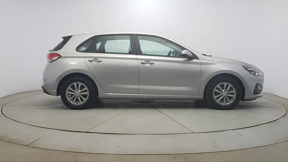 HYUNDAI i30 i30 1.5 DPI Classic +