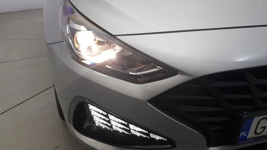 HYUNDAI i30 i30 1.5 DPI Classic +