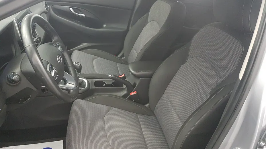 HYUNDAI i30 i30 1.5 DPI Classic +