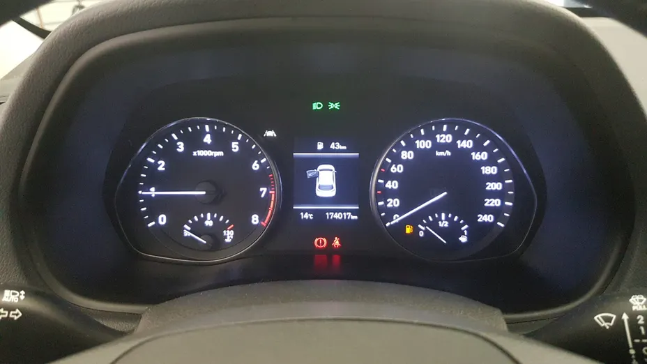 HYUNDAI i30 i30 1.5 DPI Classic +