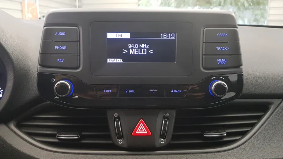 HYUNDAI i30 i30 1.5 DPI Classic +