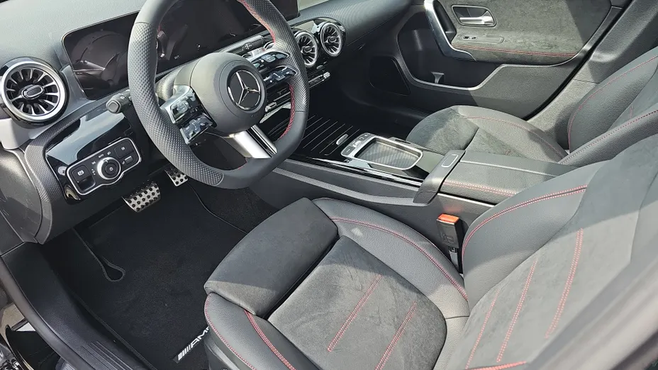 MERCEDES-BENZ A Klasa A 220 4-Matic AMG Line 8G-DCT Nowy