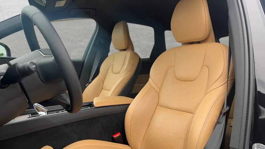 VOLVO XC60 XC60 B4 B Plus Dark aut