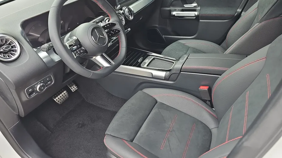 MERCEDES-BENZ GLB GLB 200 mHEV AMG Line 7G-DCT Nowy