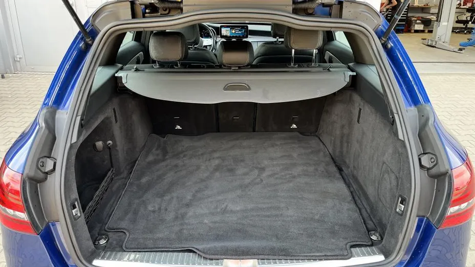 MERCEDES-BENZ C Klasa C 220 d 4MATIC 9G-TRONIC
