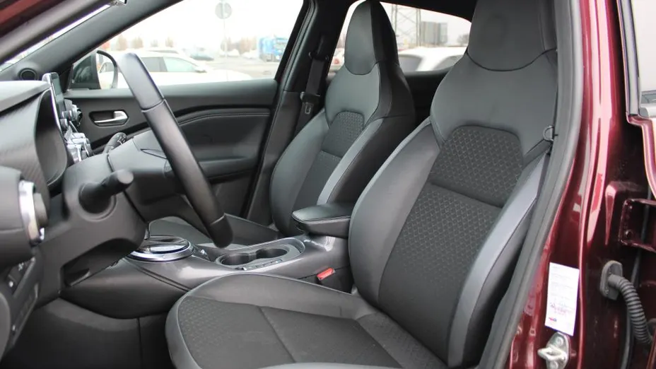 NISSAN Juke Juke 1.6 Hybrid N-Connecta AMT
