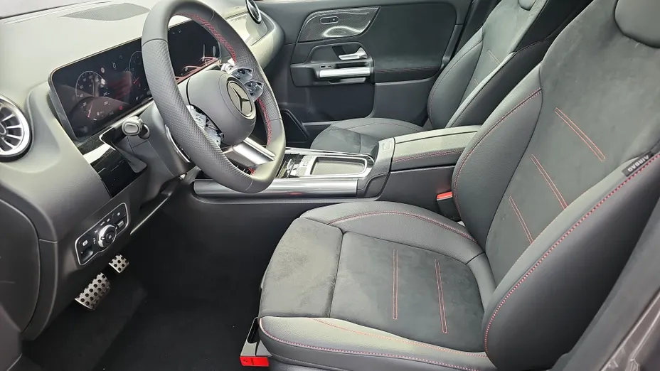 MERCEDES-BENZ GLA GLA 200 AMG Line Nowy