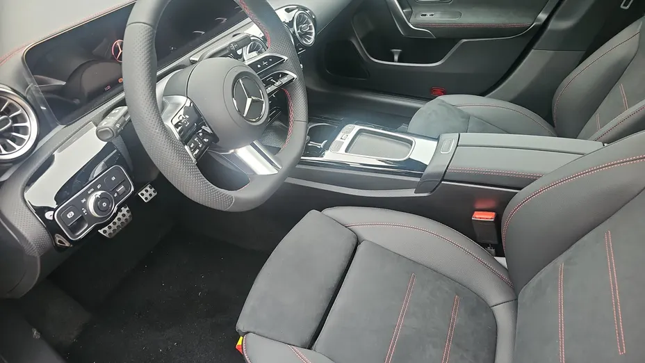 MERCEDES-BENZ CLA CLA 200 mHEV AMG Line 7G-DCT Nowy