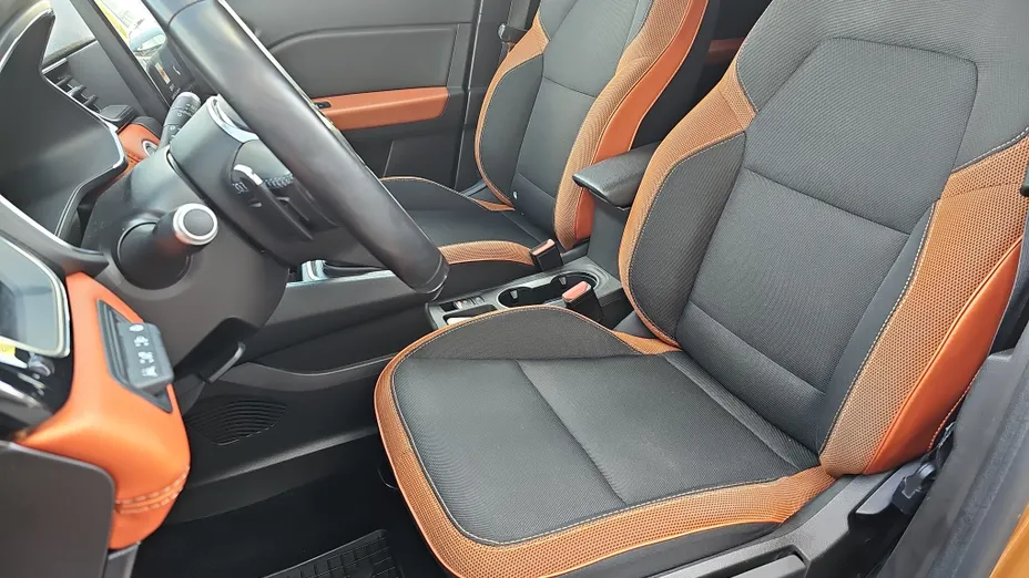 RENAULT Captur Captur 1.3 TCe mHEV Intens EDC