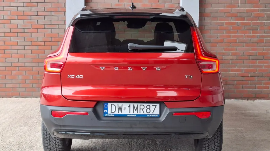 VOLVO XC40 XC40 T3 R-Design aut