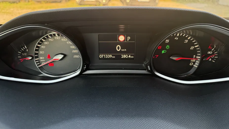 PEUGEOT 308 308 SW 1.2 PureTech GPF Allure S&S EAT8