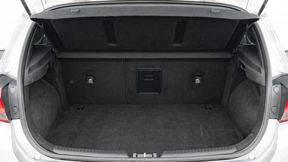 HYUNDAI i30 i30 1.5 DPI Smart