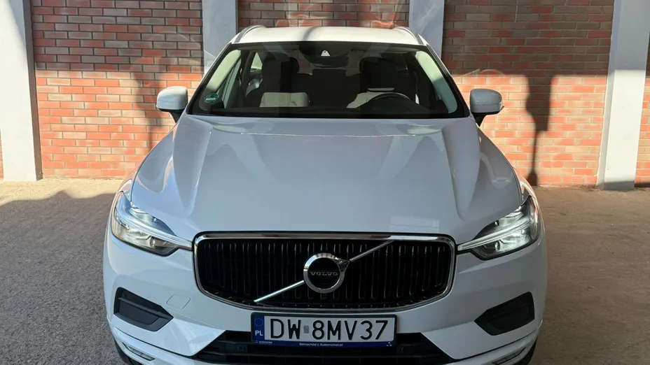 VOLVO XC60 XC60 B4 B Momentum Pro aut