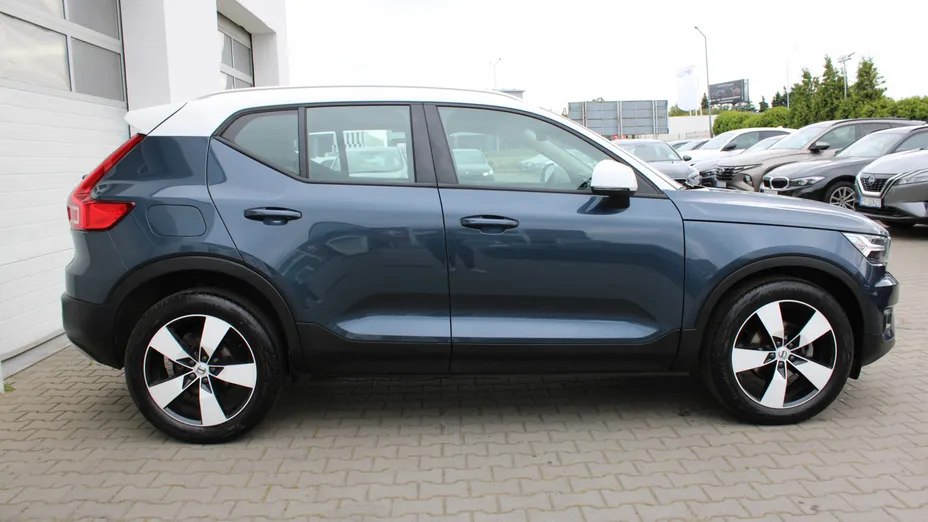 VOLVO XC40 XC40 T3 Momentum Pro aut